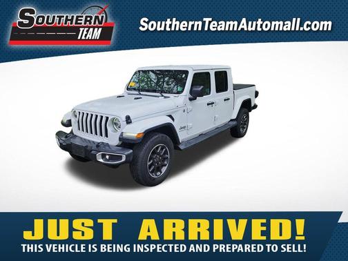 Bright White Clearcoat 2020 Jeep Gladiator Overland
