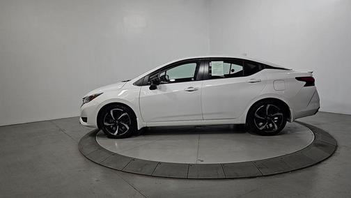 Aspen White 2024 Nissan Versa 1.6 SR