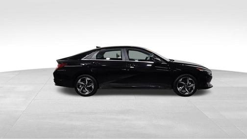 2023 Hyundai ELANTRA HEV Limited