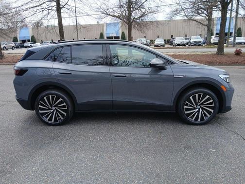 2025 Volkswagen ID.4 Pro