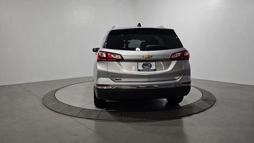 Silver Ice Metallic 2019 Chevrolet Equinox 1LT