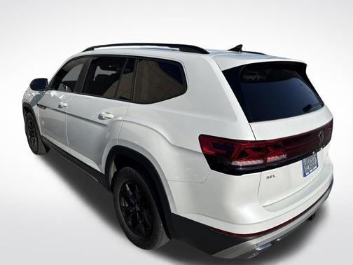 Opal White 2024 Volkswagen Atlas 2.0T Peak Edition SEL