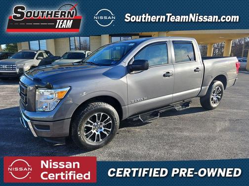2022 Nissan Titan SV