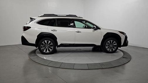 2025 Subaru Outback Touring