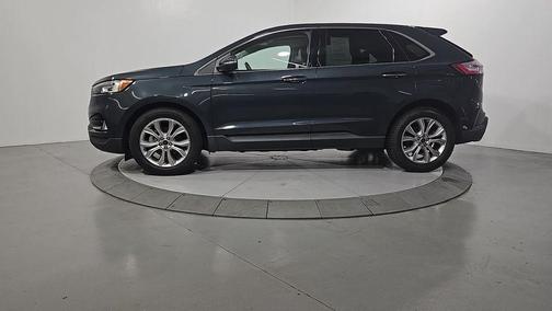 Sea Green 2019 Ford Edge Titanium