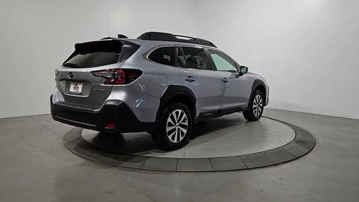 Ice Silver Metallic 2025 Subaru Outback Premium