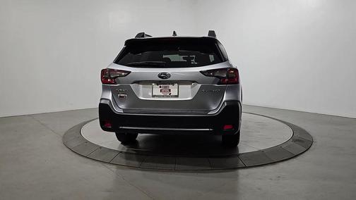 Ice Silver Metallic 2025 Subaru Outback Premium