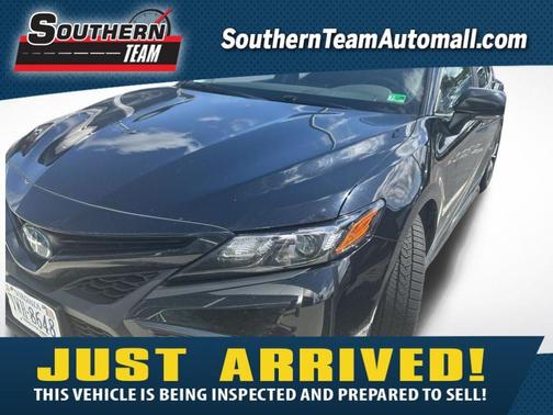 Midnight Black Metallic 2022 Toyota Camry Hybrid SE