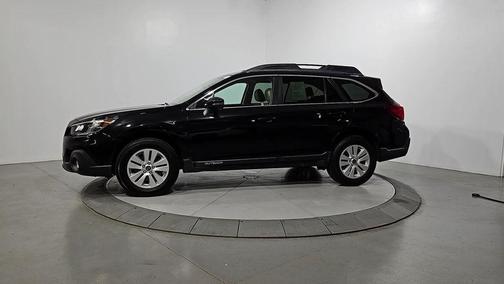 Crystal Black Silica 2018 Subaru Outback 2.5i Premium