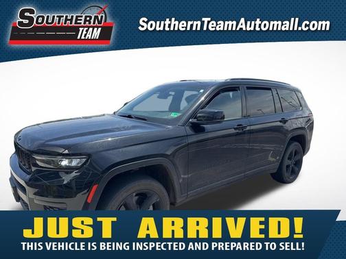 Diamond Black 2023 Jeep Grand Cherokee L Laredo