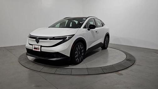 2026 Nissan Leaf PLATINUM+