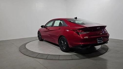 Scarlet Red Pearl 2022 Hyundai ELANTRA SEL