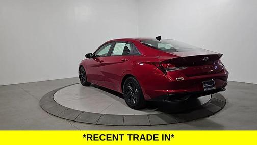 Scarlet Red Pearl 2022 Hyundai ELANTRA SEL