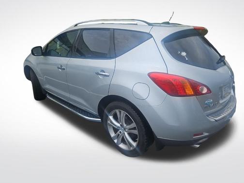 Brilliant Silver Metallic 2010 Nissan Murano LE