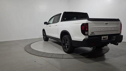 Platinum White Pearl 2025 Honda Ridgeline Black Edition