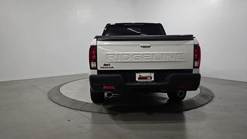 Platinum White Pearl 2025 Honda Ridgeline Black Edition