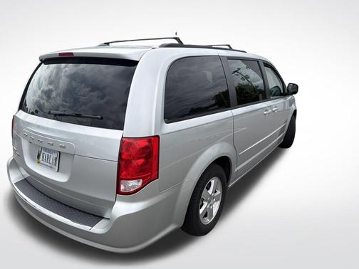 Bright Silver Metallic Clearcoat 2012 Dodge Grand Caravan SXT