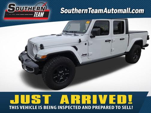 2022 Jeep Gladiator Sport