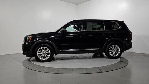 Ebony Black 2020 Kia Telluride LX