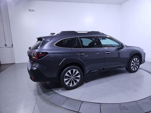 2025 Subaru Outback Touring