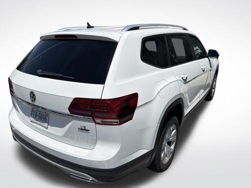 Pure White 2018 Volkswagen Atlas 3.6L V6 SE