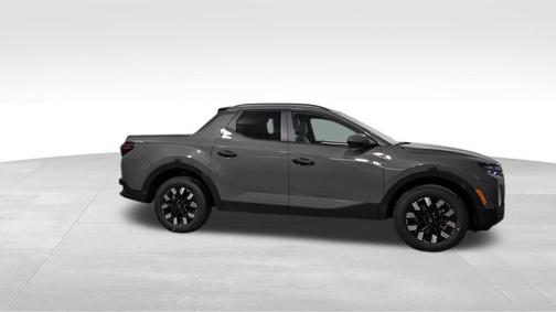 2025 Hyundai SANTA CRUZ SEL Activity