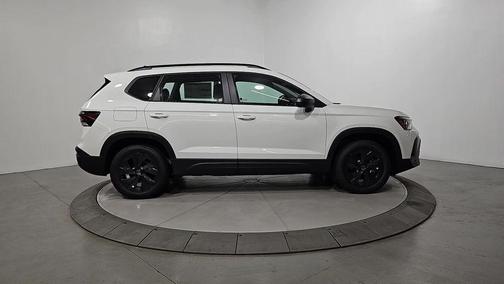 Pure White 2026 Volkswagen Taos 1.5T S