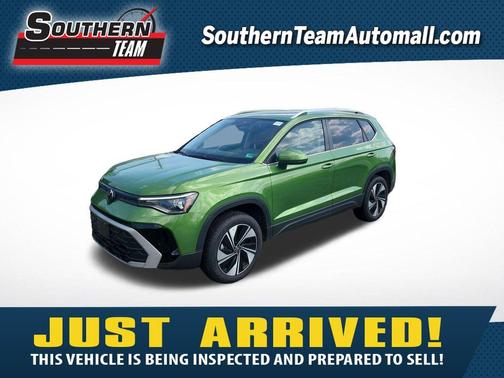 Bright Moss Green 2025 Volkswagen Taos 1.5T SE