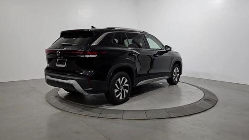 Deep Black 2026 Volkswagen Tiguan 2.0T S