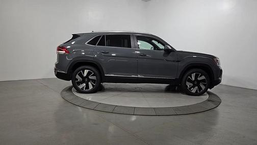 Pure Gray 2026 Volkswagen Atlas Cross Sport 2.0T SEL