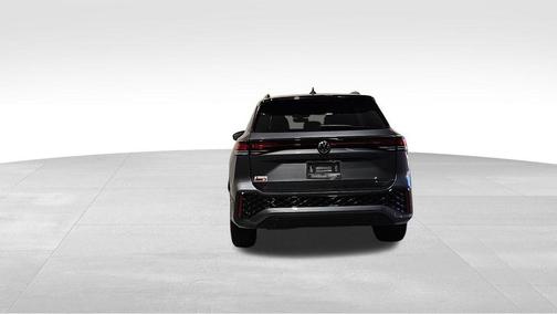 2025 Volkswagen Tiguan 2.0T SE R-Line Black