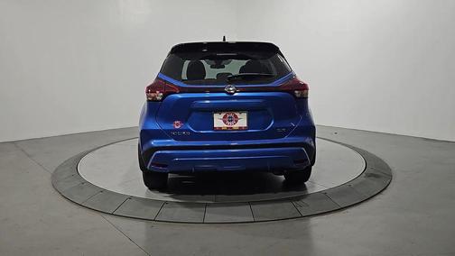 2021 Nissan Kicks SR