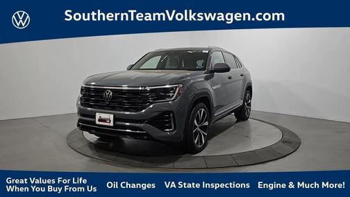 Pure Gray 2026 Volkswagen Atlas Cross Sport 2.0T SEL Premium R-Line