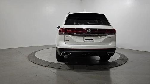 Opal White Pearl 2026 Volkswagen Atlas 2.0T SE W/TECHNOLOGY