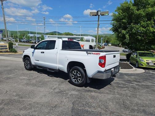 Super White 2021 Toyota Tundra SR5