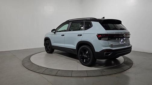 Gray 2026 Volkswagen Taos 1.5T SE Black