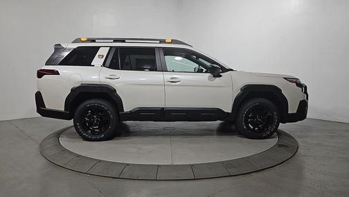 Crystal White Pearl 2026 Subaru Outback Wilderness