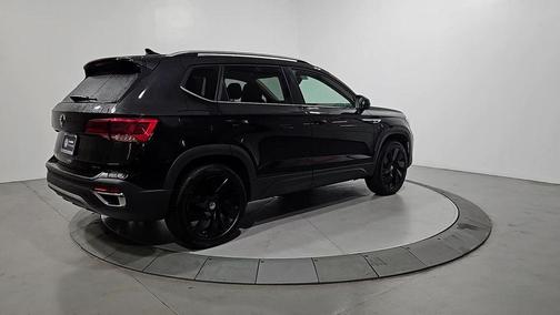 2024 Volkswagen Taos 1.5T SEL