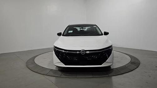 Aspen White/Super Black 2026 Nissan Sentra SR