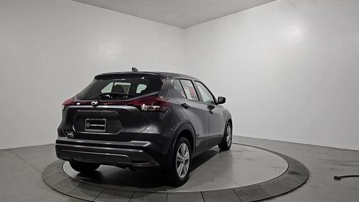 2023 Nissan Kicks S