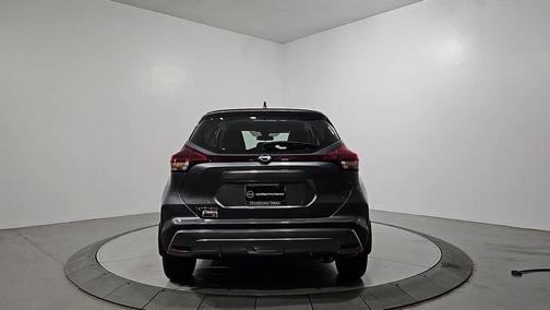 2023 Nissan Kicks S