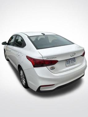 Frost White Pearl 2021 Hyundai Accent SEL