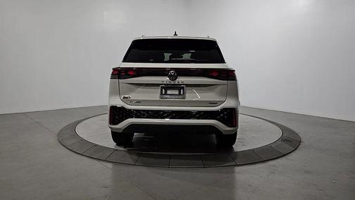 Sandstone 2026 Volkswagen Tiguan 2.0T SEL R-Line Turbo