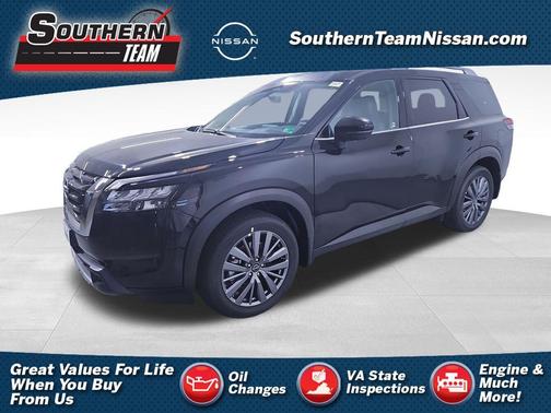 2025 Nissan Pathfinder SL