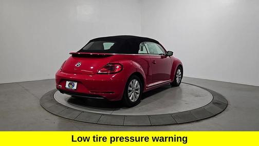 Tornado Red w/ Black Top 2017 Volkswagen Beetle 1.8T S