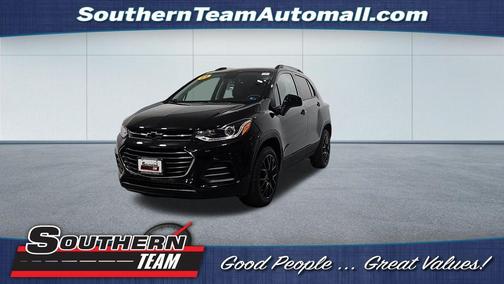 Mosaic Black Metallic 2022 Chevrolet Trax LT