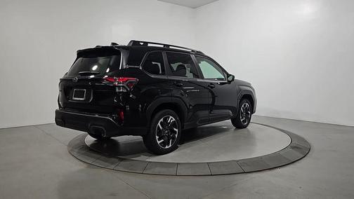 Crystal Black Silica 2026 Subaru Forester Limited