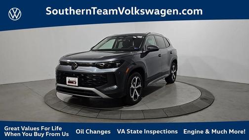 Platinum Gray 2026 Volkswagen Tiguan 2.0T SE