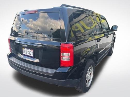 Black Clearcoat 2014 Jeep Patriot Sport