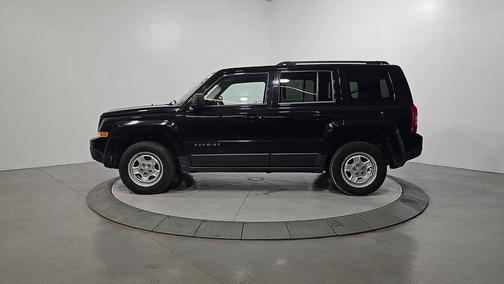 Black Clearcoat 2014 Jeep Patriot Sport